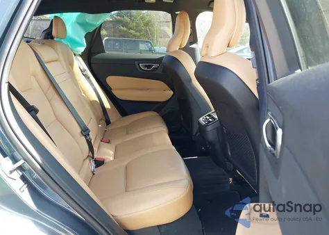 2019 Volvo Xc60 T5 Inscription from USA, damaged, VIN LYV102RL8KB296890